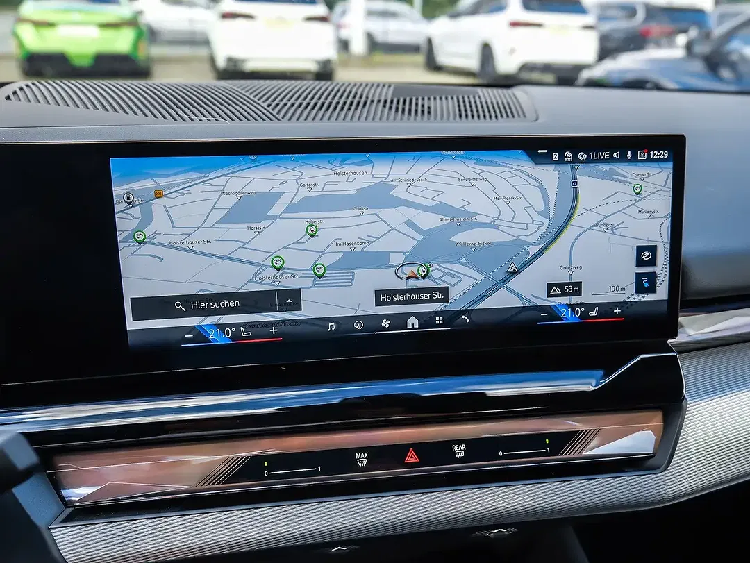 BMW i5 eDrive - Thumbnail 13
