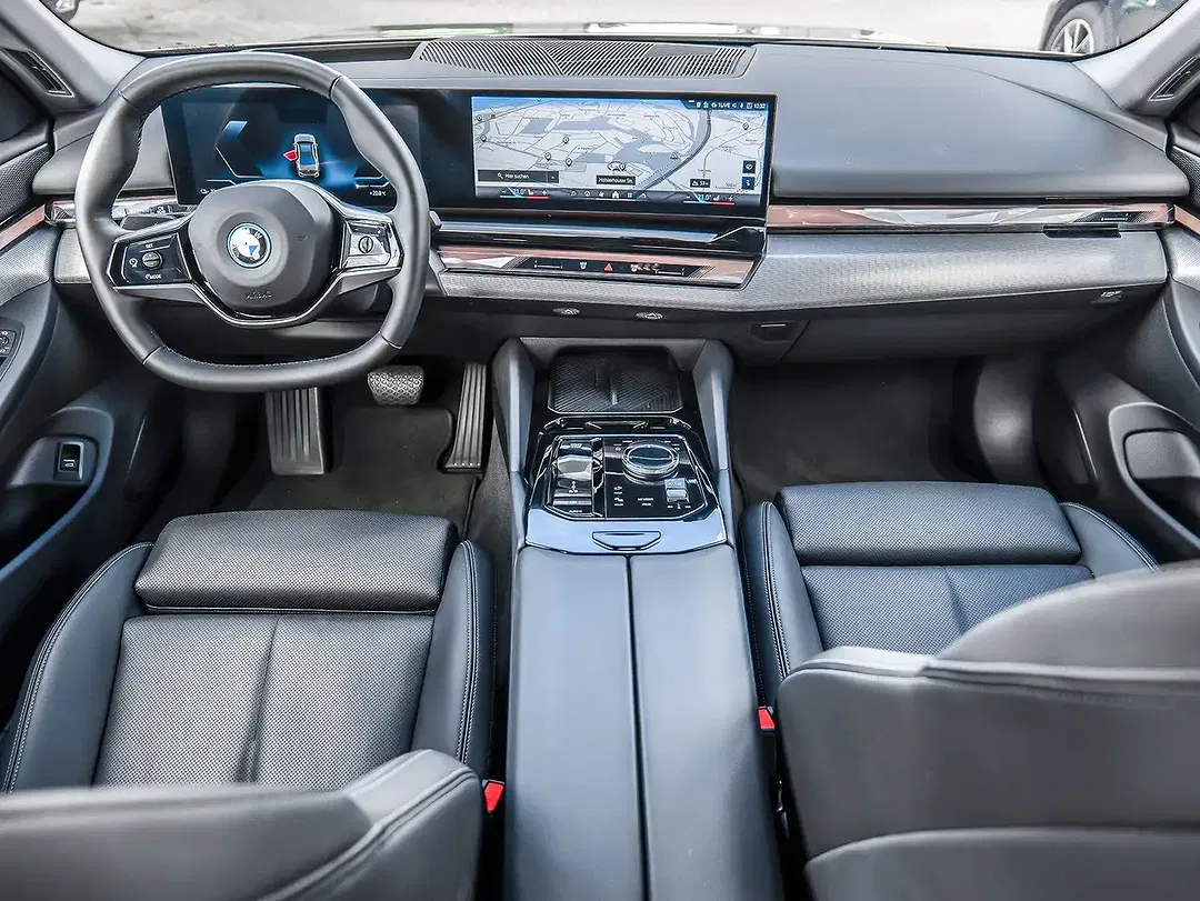 BMW i5 eDrive - Thumbnail 3