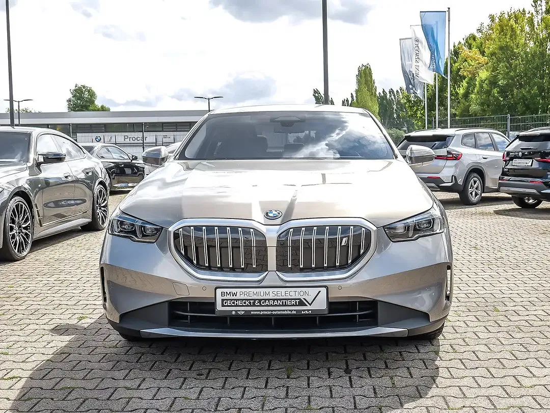 BMW i5 eDrive - Thumbnail 9