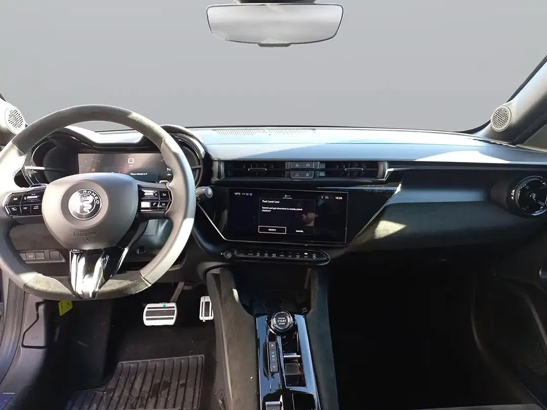 Alfa Romeo Junior 1.2 Ibrida Q4 Ti - Thumbnail 7