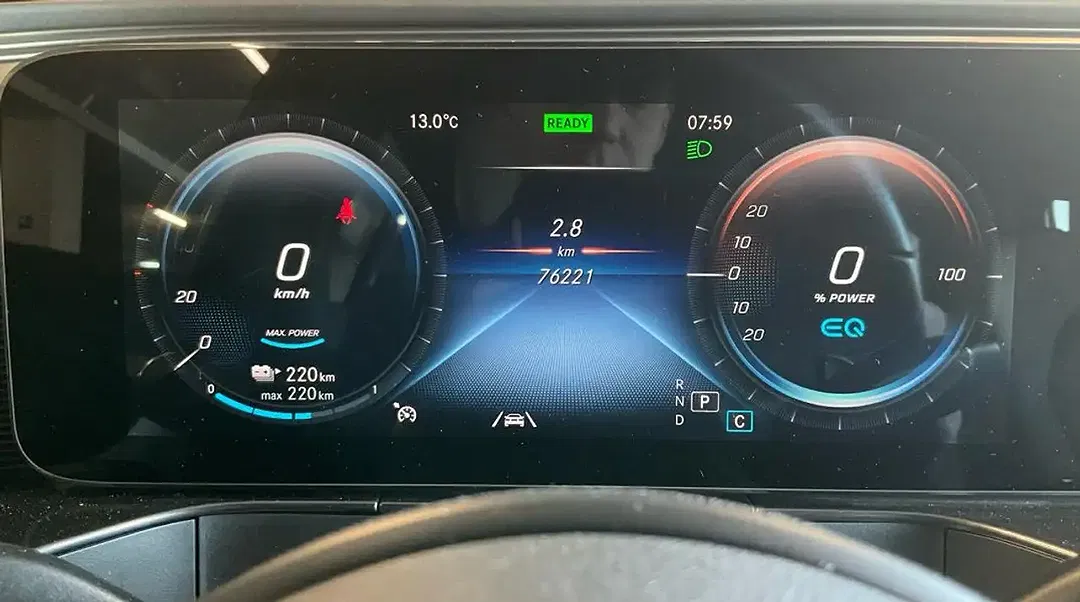 Mercedes-Benz EQC 400 - Thumbnail 10