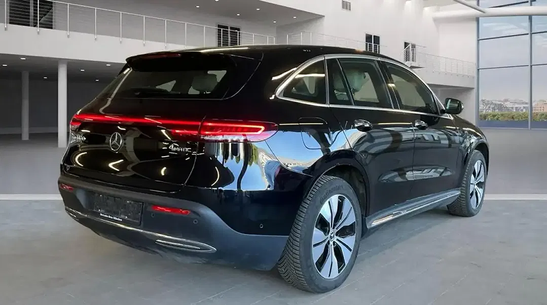 Mercedes-Benz EQC 400 - Thumbnail 4