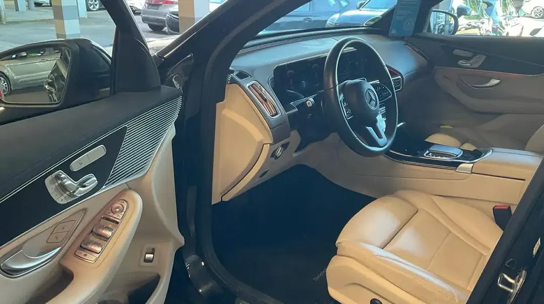 Mercedes-Benz EQC 400 - Thumbnail 7