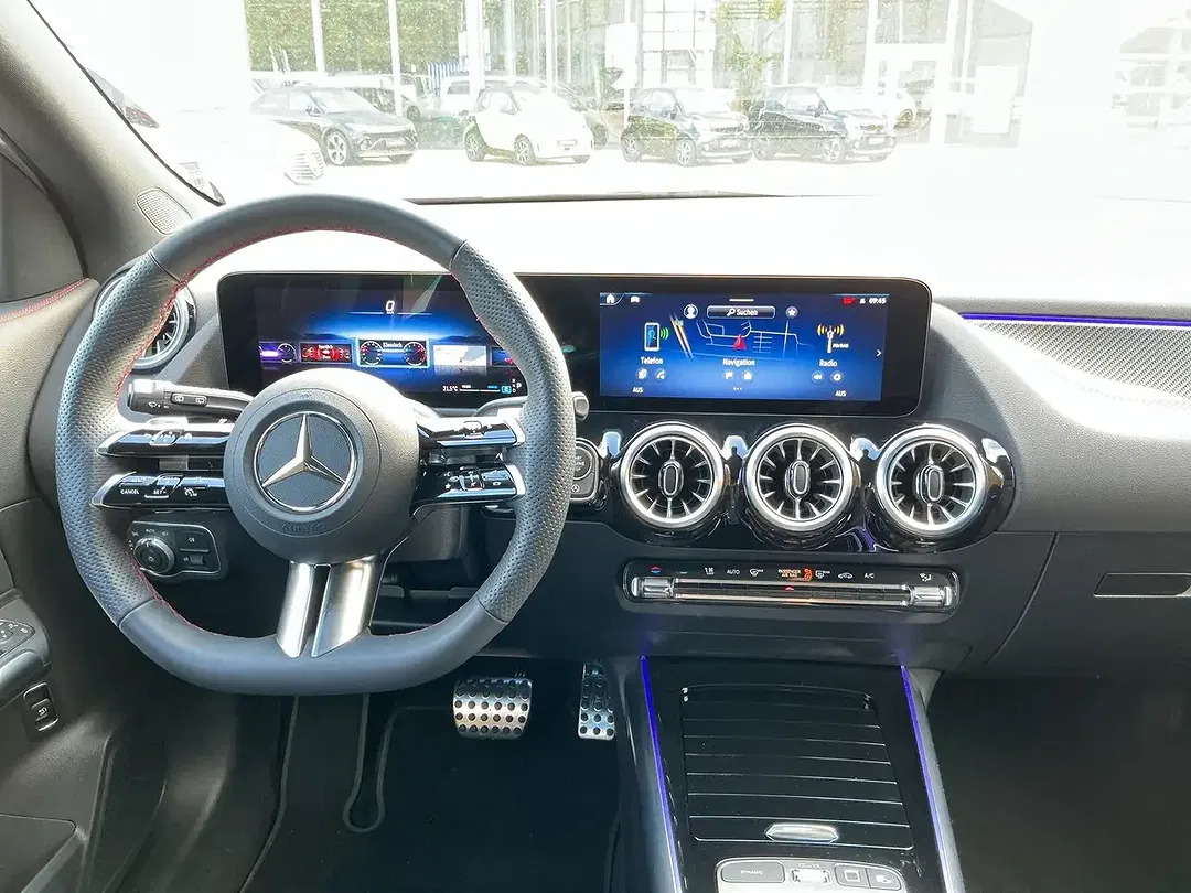 Mercedes-Benz GLA 200 AMG - Thumbnail 10