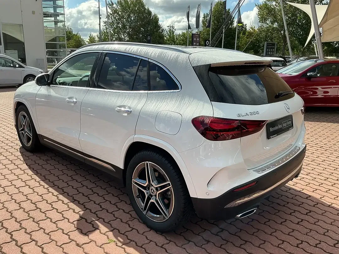Mercedes-Benz GLA 200 AMG - Thumbnail 5
