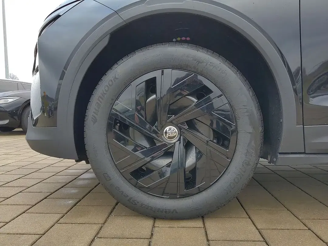 Skoda Elroq 50 Tour - Thumbnail 9