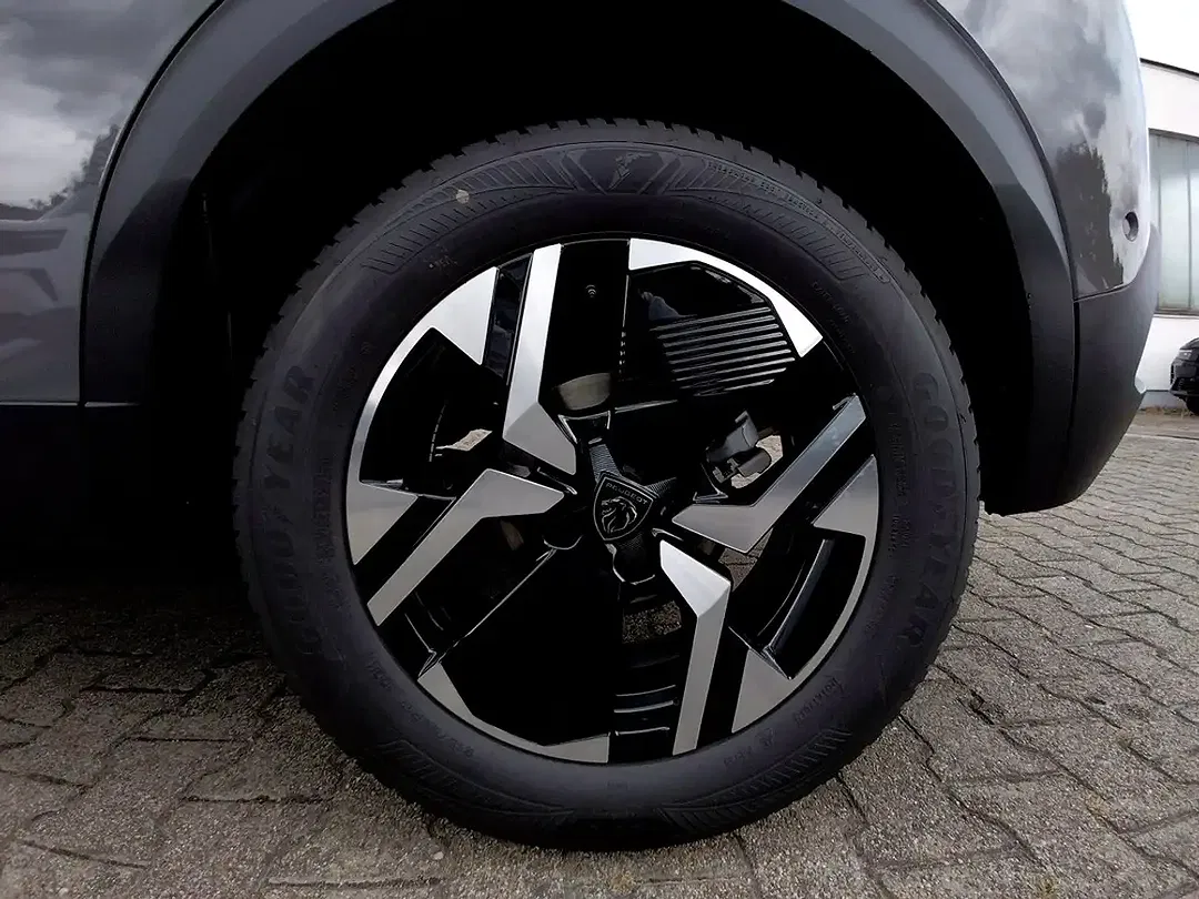 Peugeot 2008 130 PureTech Allure - Thumbnail 11