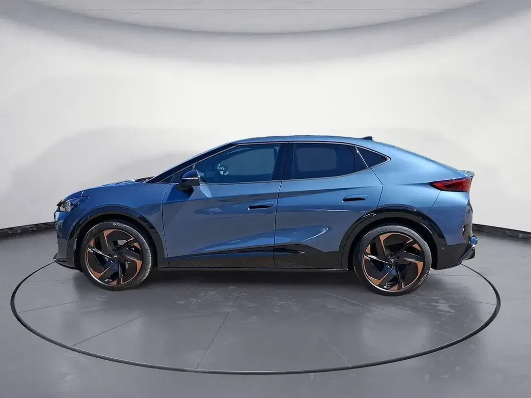 CUPRA Tavascan - Thumbnail 2