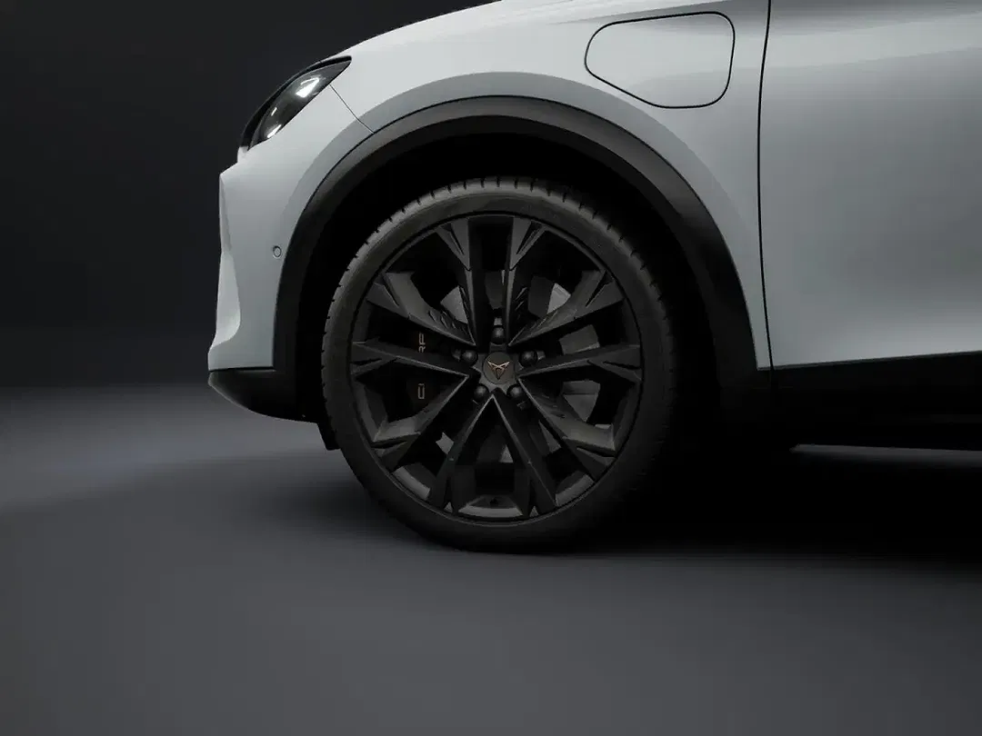 CUPRA Formentor PHEV VZ Edition - Thumbnail 3
