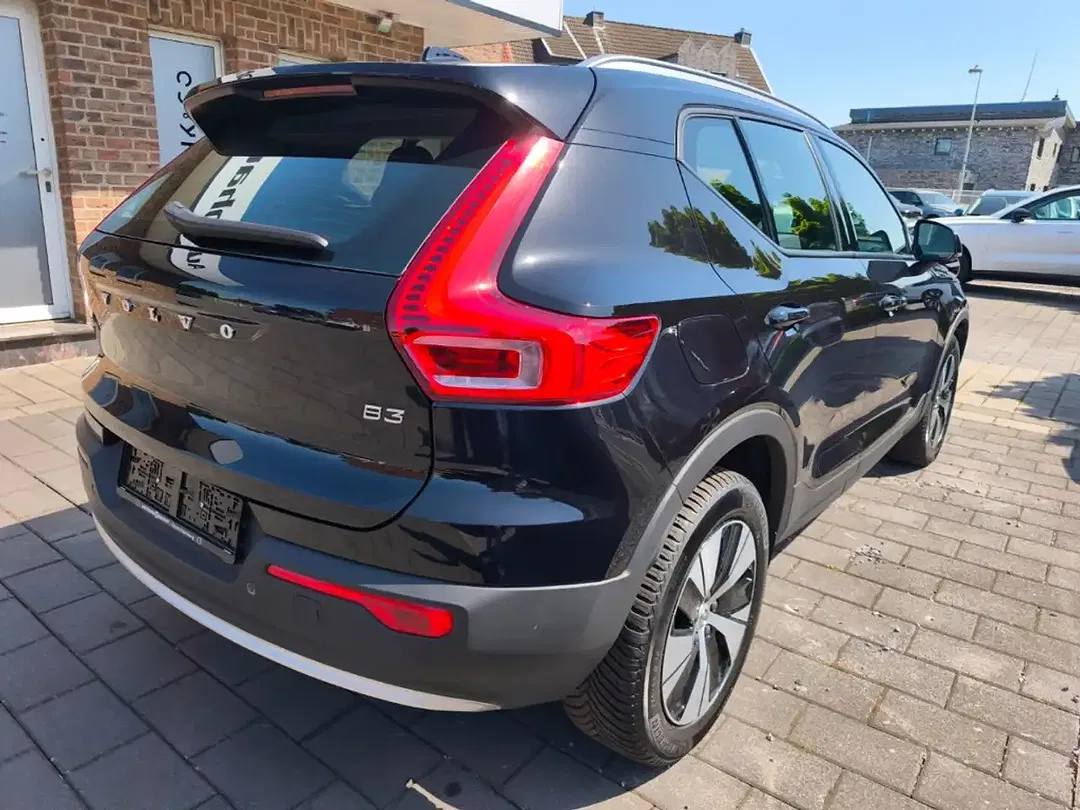 Volvo XC40 B3 Core - Thumbnail 8