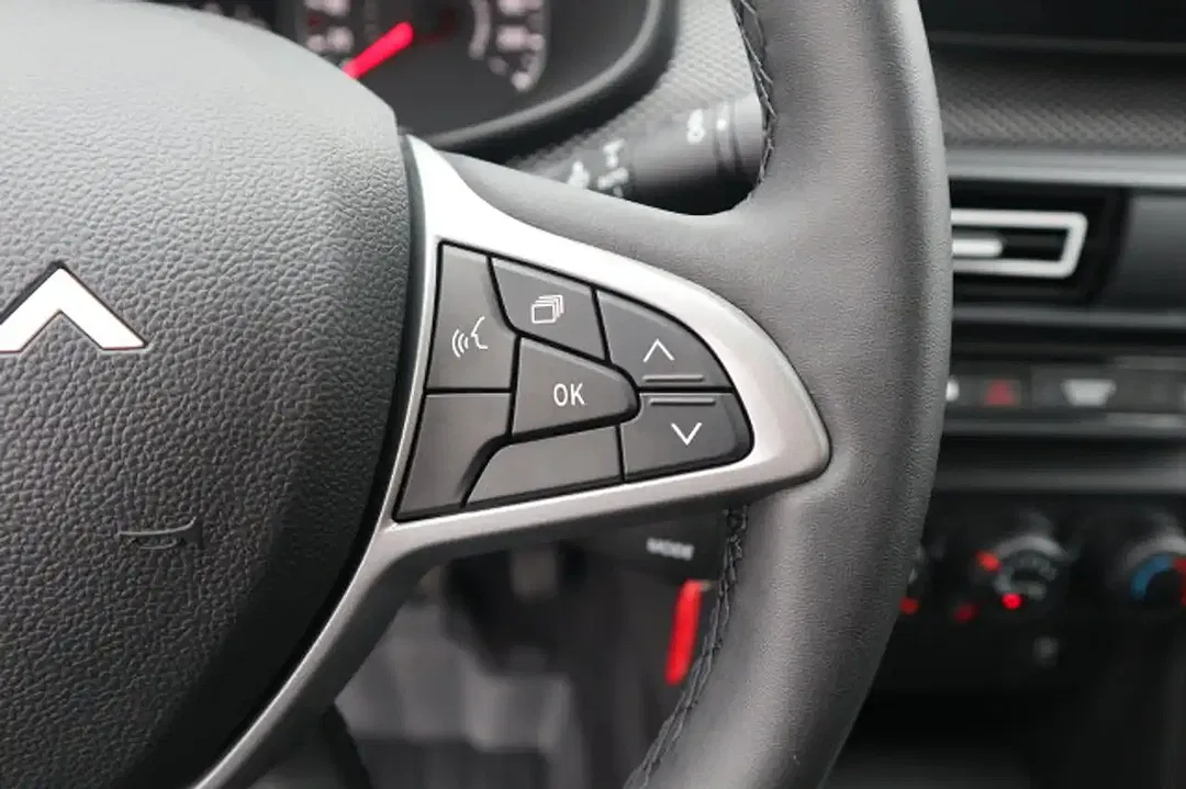 Dacia Logan Expression - Thumbnail 12