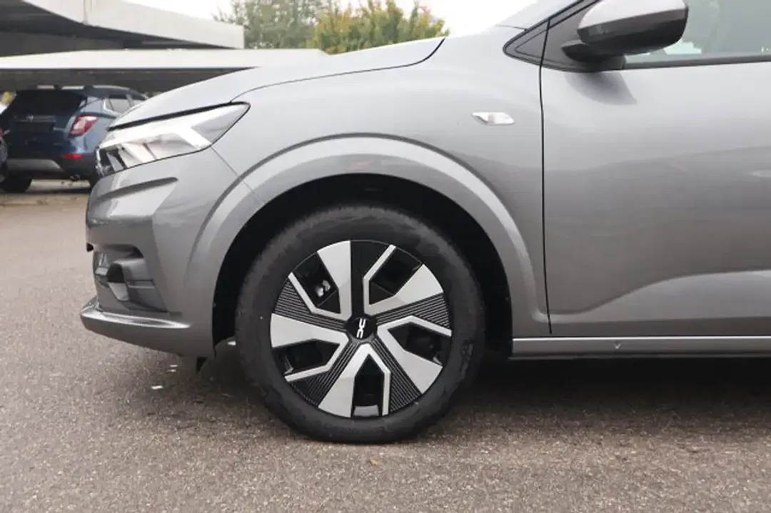 Dacia Logan Expression - Thumbnail 3