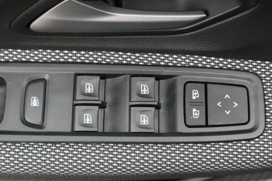 Dacia Logan Expression - Thumbnail 7