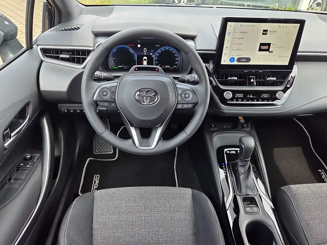 Toyota Corolla Hybrid Teamplayer - Thumbnail 9