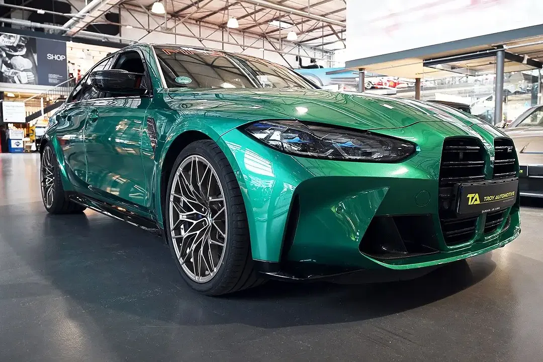 BMW M3 Competition - Thumbnail 4