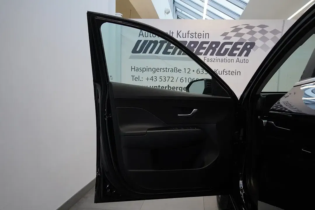 Hyundai KONA Smart - Thumbnail 9