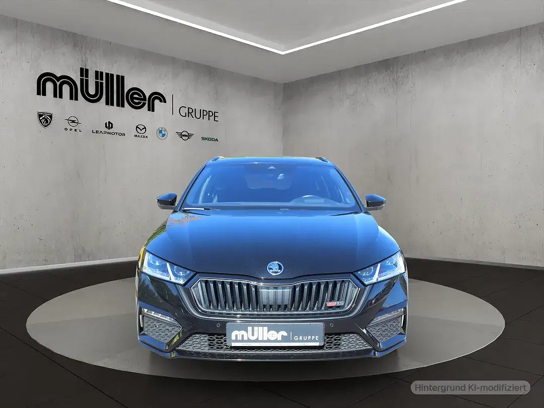 Skoda Octavia iV vRS Combi - Thumbnail 3