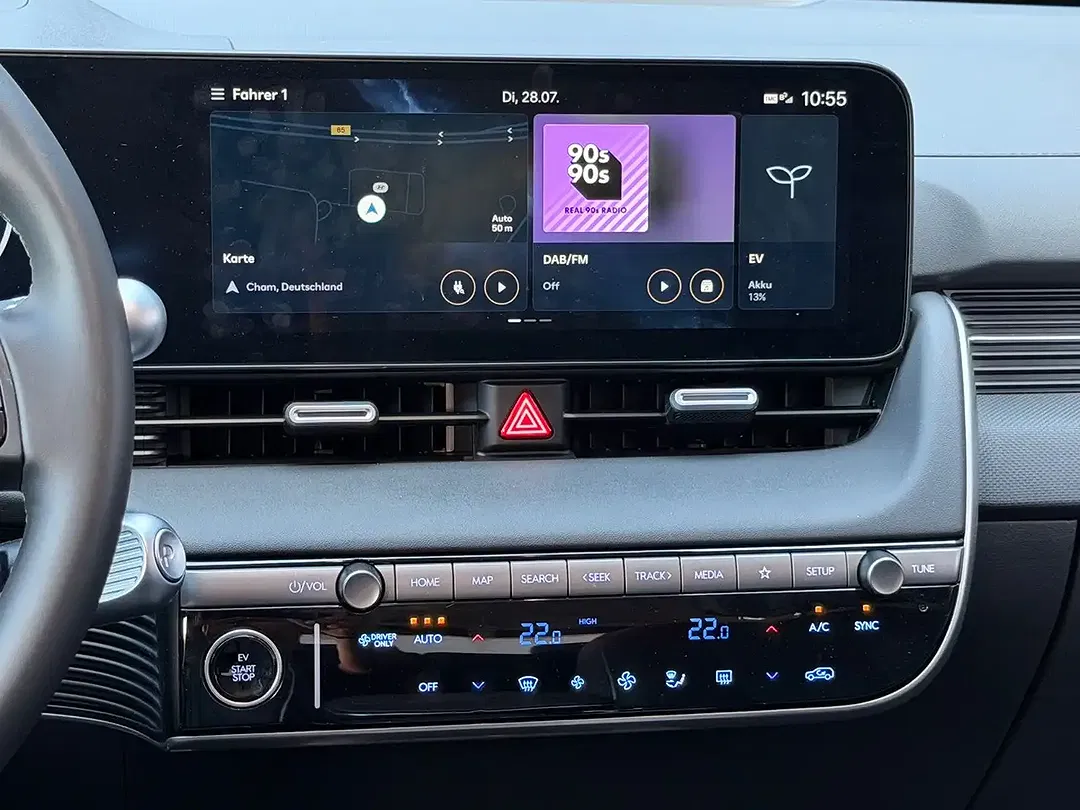 Hyundai IONIQ 5 - Thumbnail 10