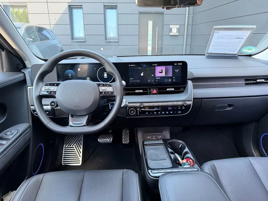 Hyundai IONIQ 5 - Thumbnail 9