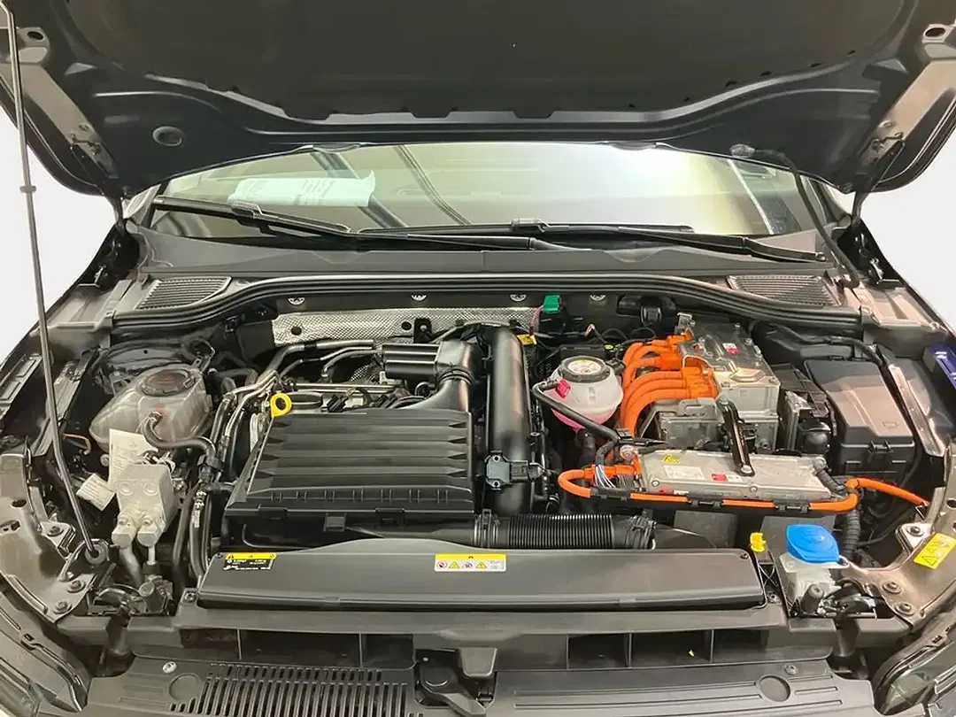 Volkswagen Golf Style - foto 14