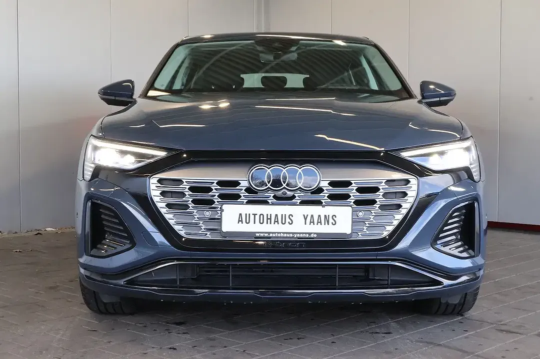 Audi Q8 55 e-tron quattro S line - foto 2