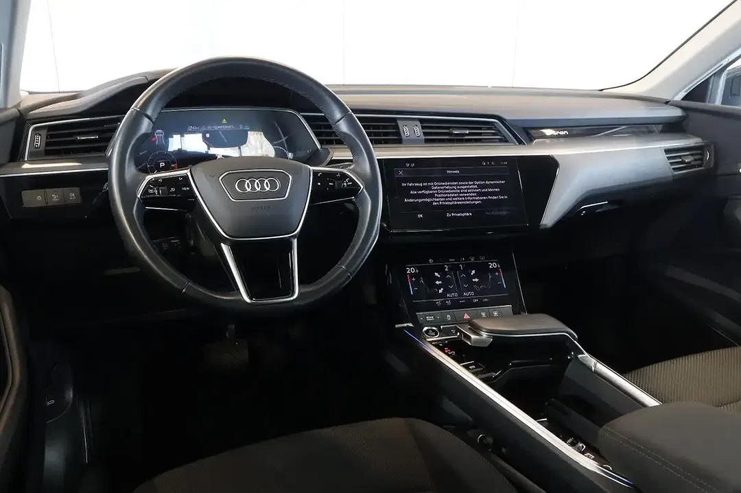 Audi Q8 55 e-tron quattro S line - Thumbnail 7