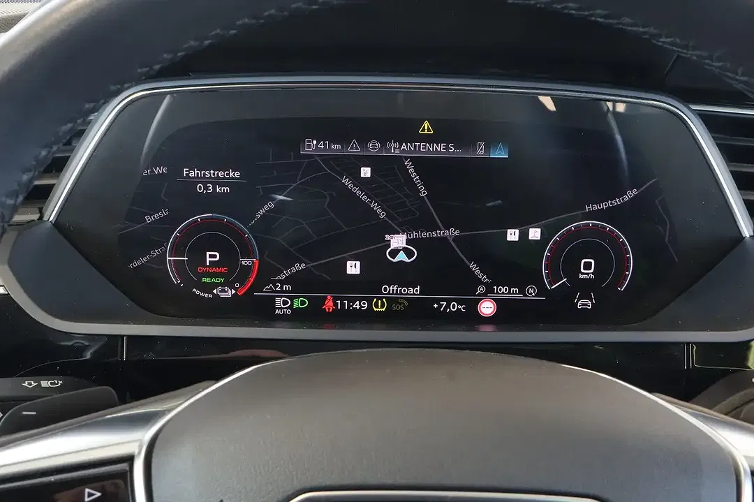 Audi Q8 55 e-tron quattro S line - Thumbnail 9