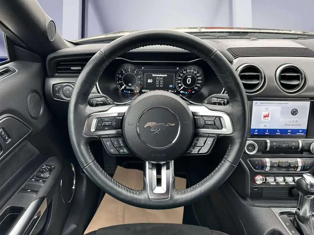 Ford Mustang GT - Thumbnail 11