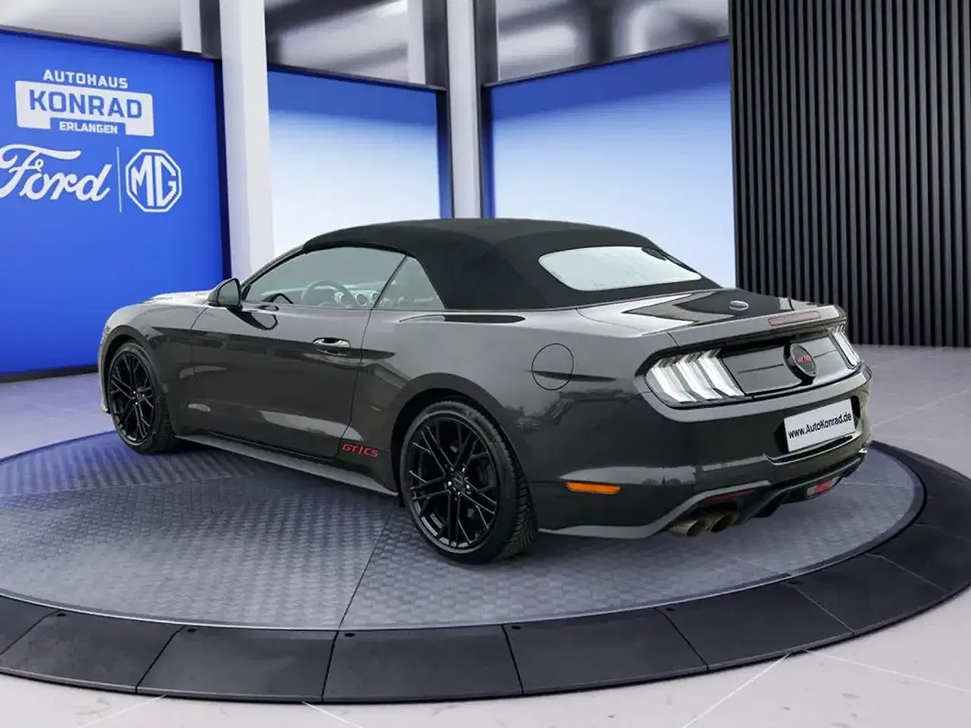Ford Mustang GT - Thumbnail 4