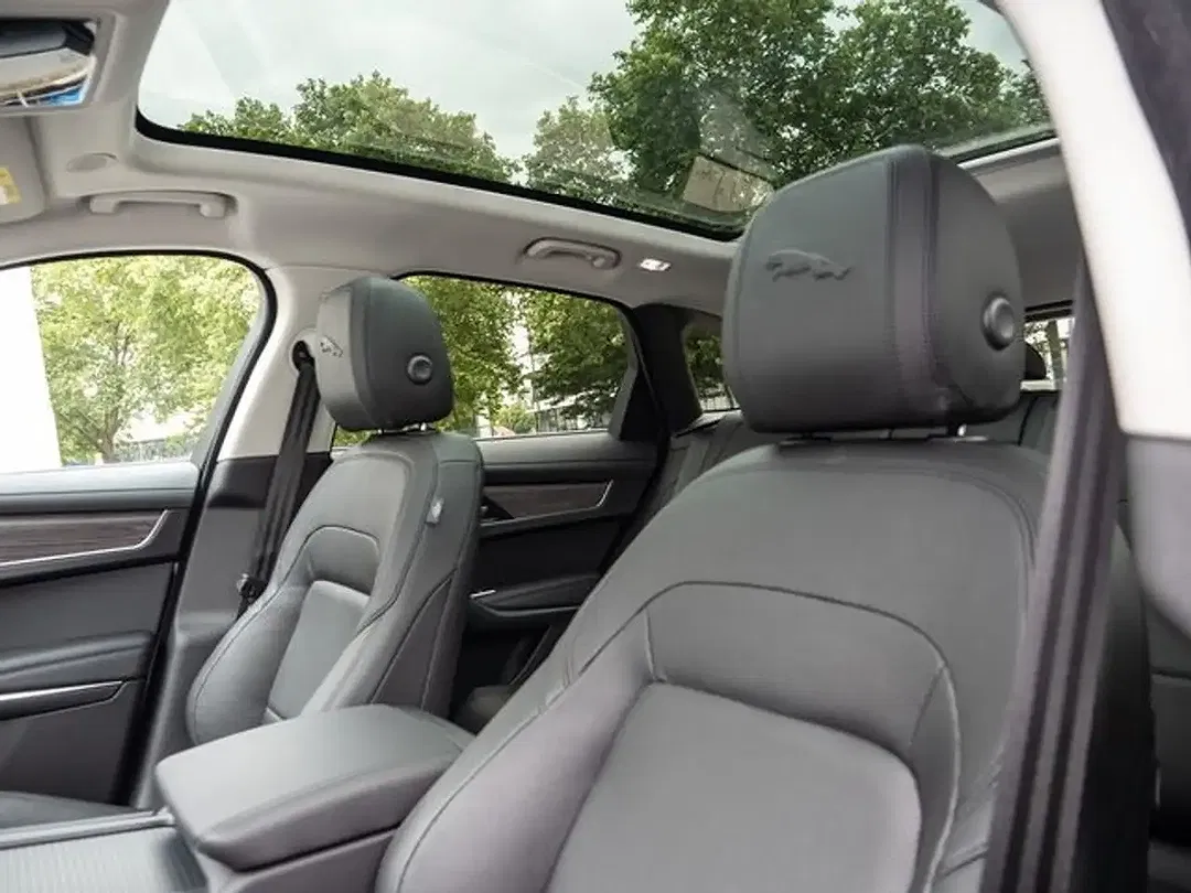 Jaguar F-Pace P250 4x4 SE - Thumbnail 8