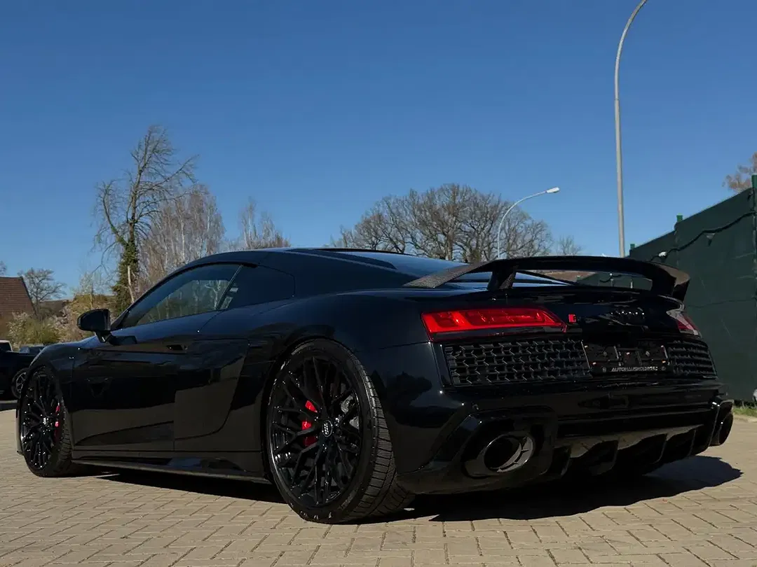 Audi R8 5.2 FSI performance Coupe - Thumbnail 11