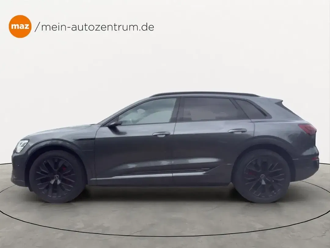 Audi Q8 e-tron 55 quattro Matrix LED S line - Thumbnail 1
