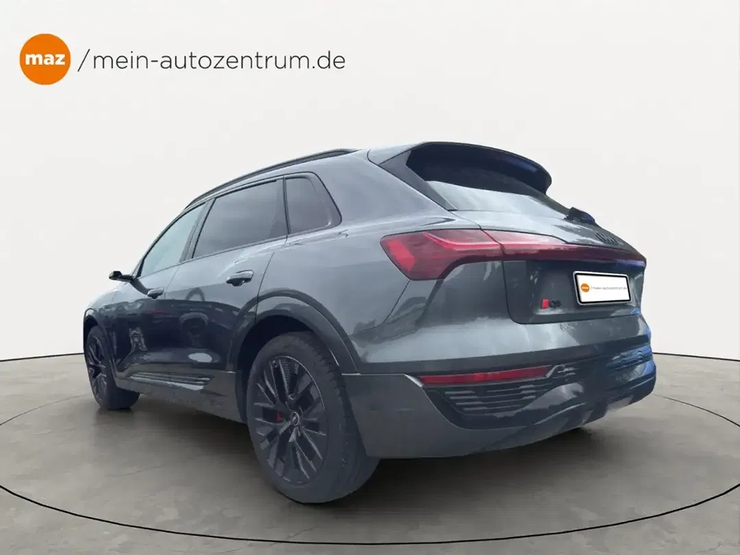 Audi Q8 e-tron 55 quattro Matrix LED S line - Thumbnail 3