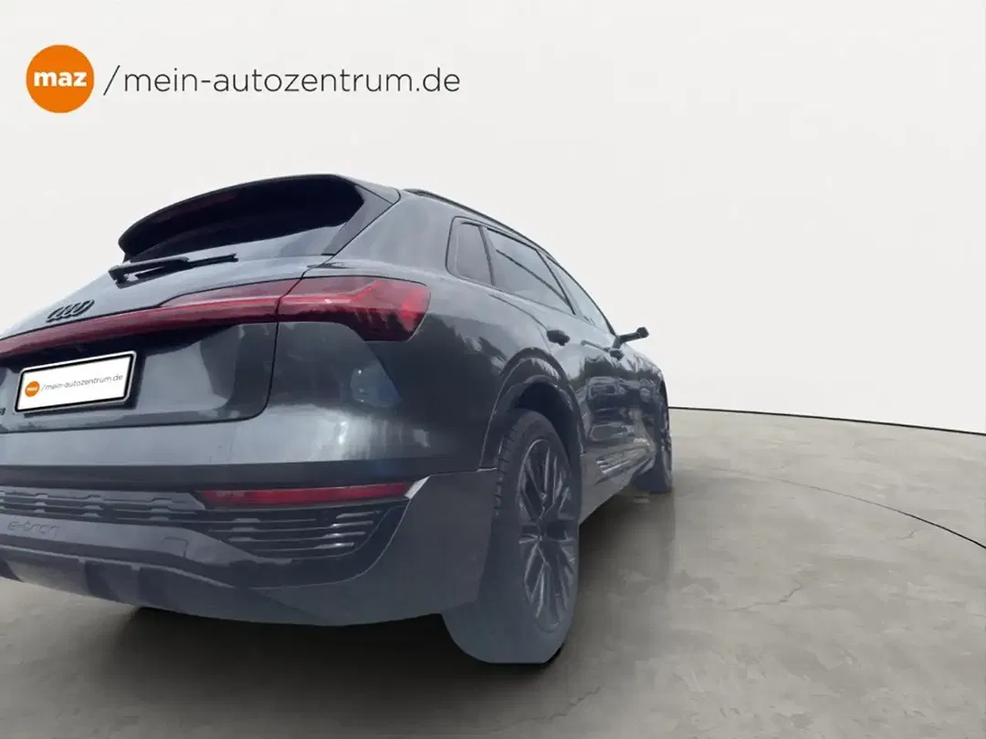 Audi Q8 e-tron 55 quattro Matrix LED S line - Thumbnail 5