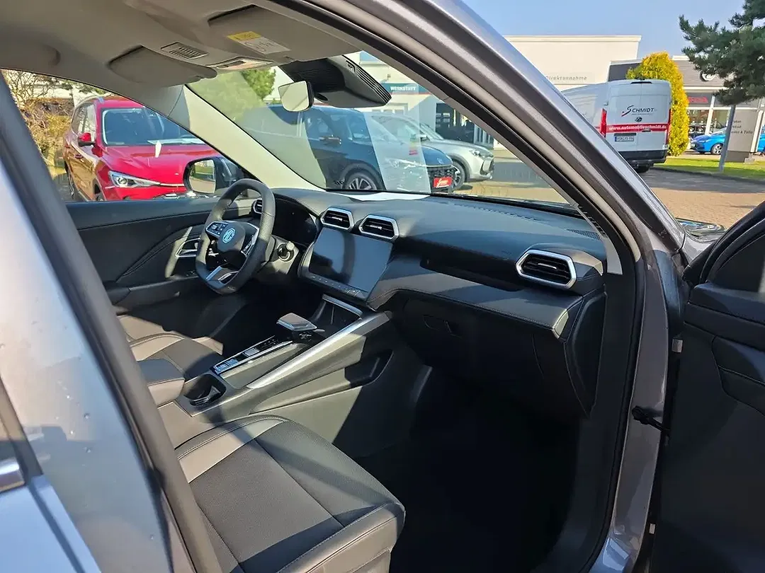 MG ZS Hybrid+ Luxury - Thumbnail 9
