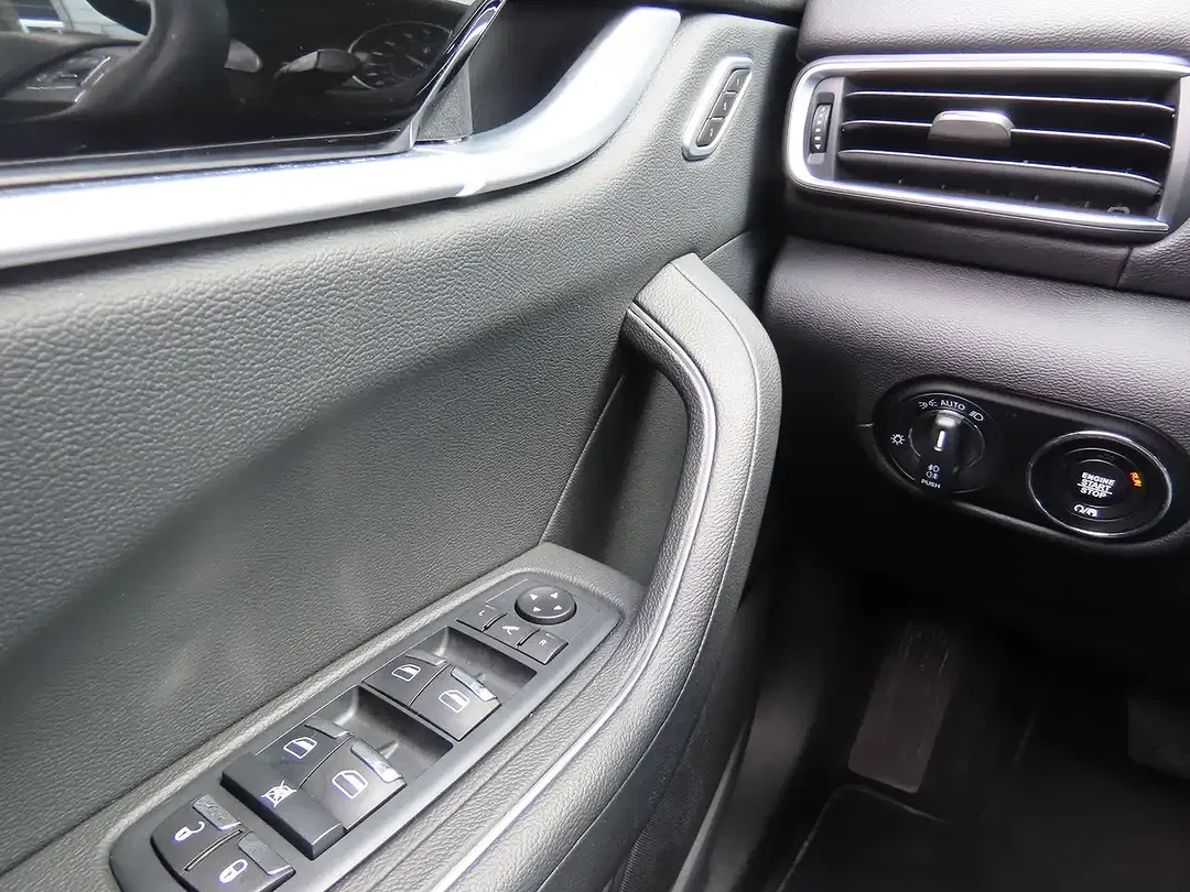 Maserati Levante 3.0 V6 Q4 - Thumbnail 17