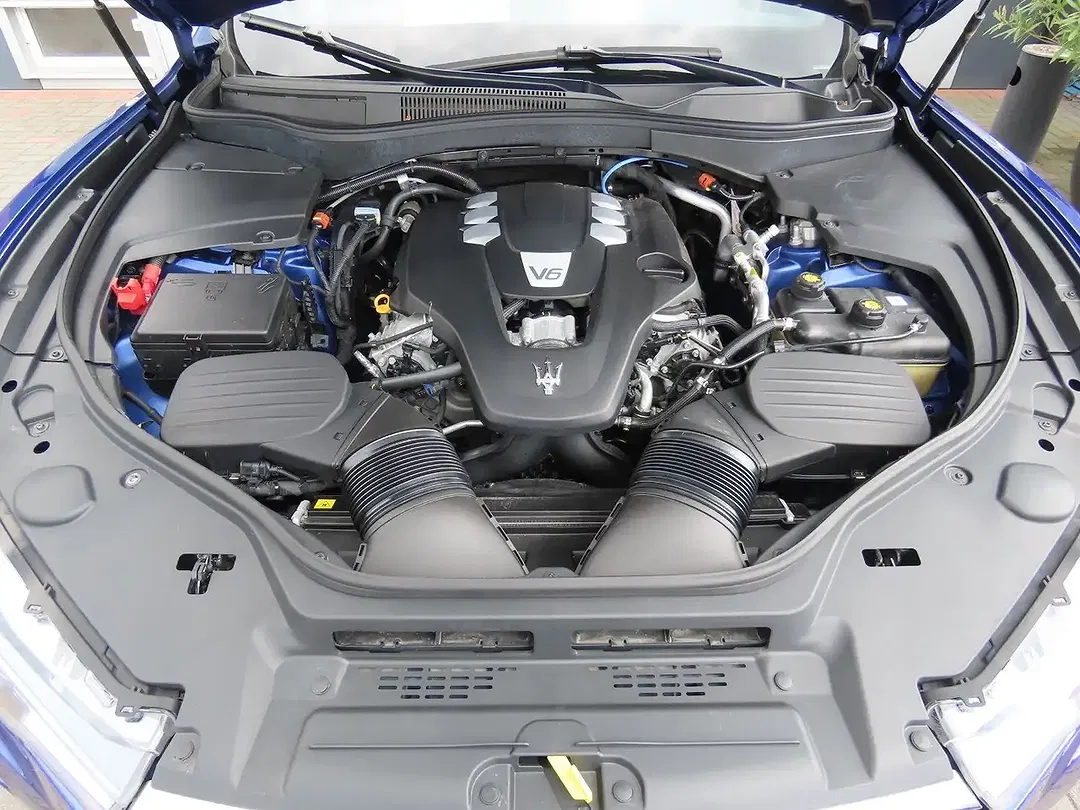 Maserati Levante 3.0 V6 Q4 - Thumbnail 4