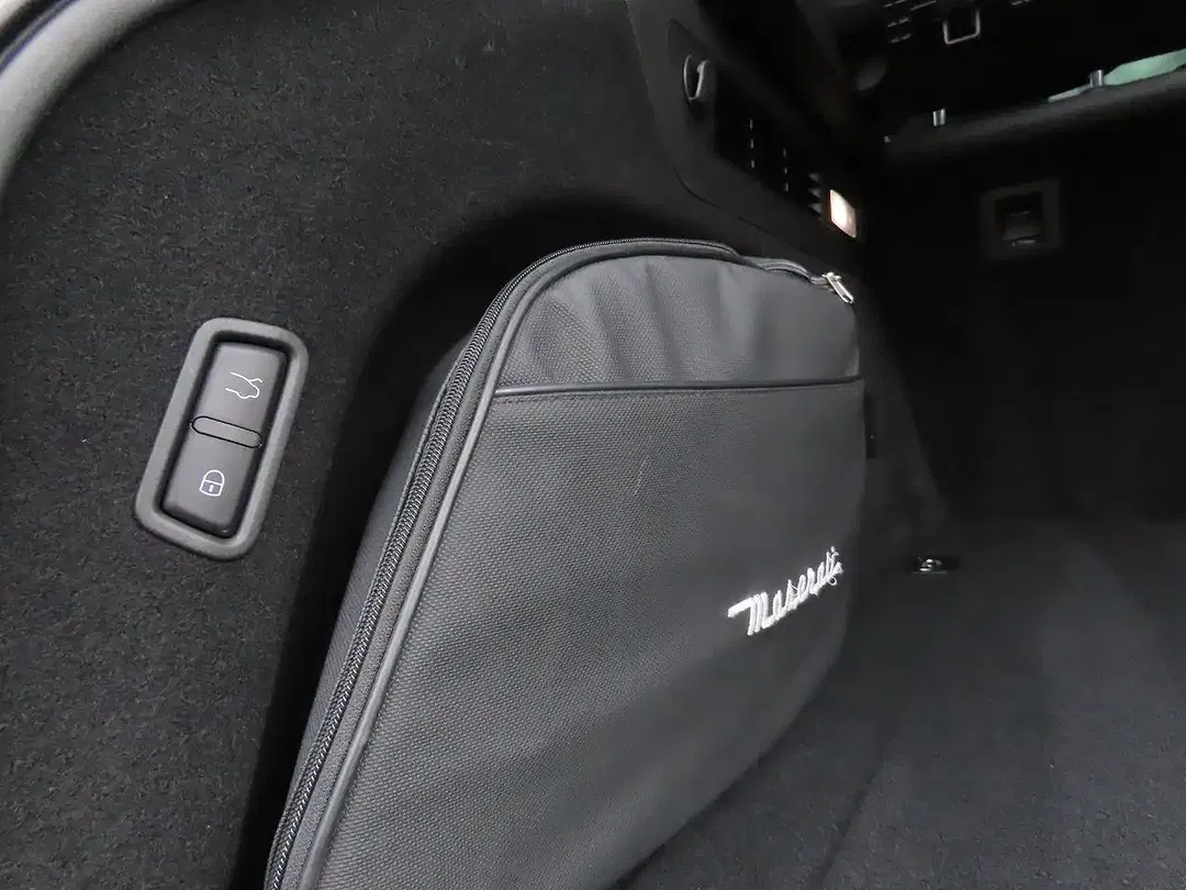 Maserati Levante 3.0 V6 Q4 - Thumbnail 9