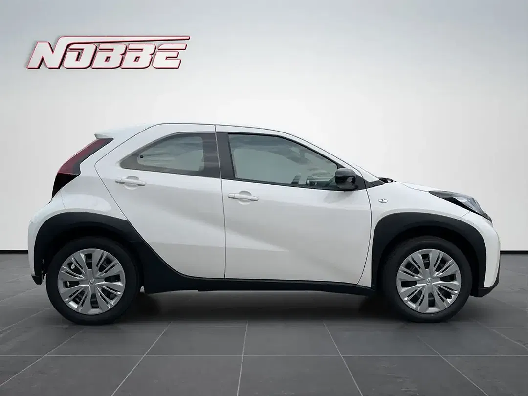 Toyota Aygo X - Thumbnail 6
