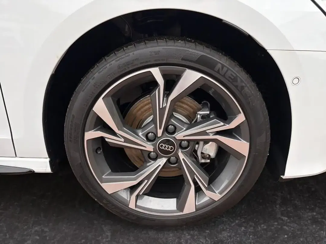 Audi A3 Sportback S line - Thumbnail 10
