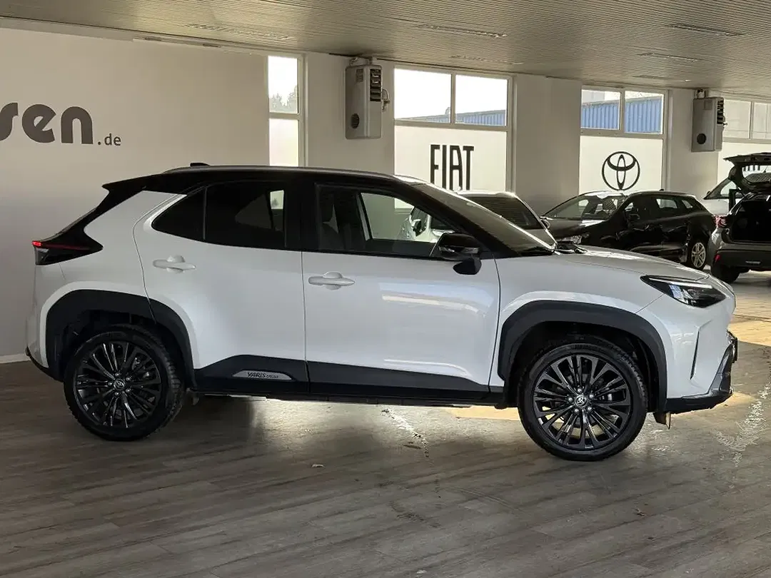 Toyota Yaris Cross 1.5 VVT-i Hybrid Adventure - Thumbnail 5