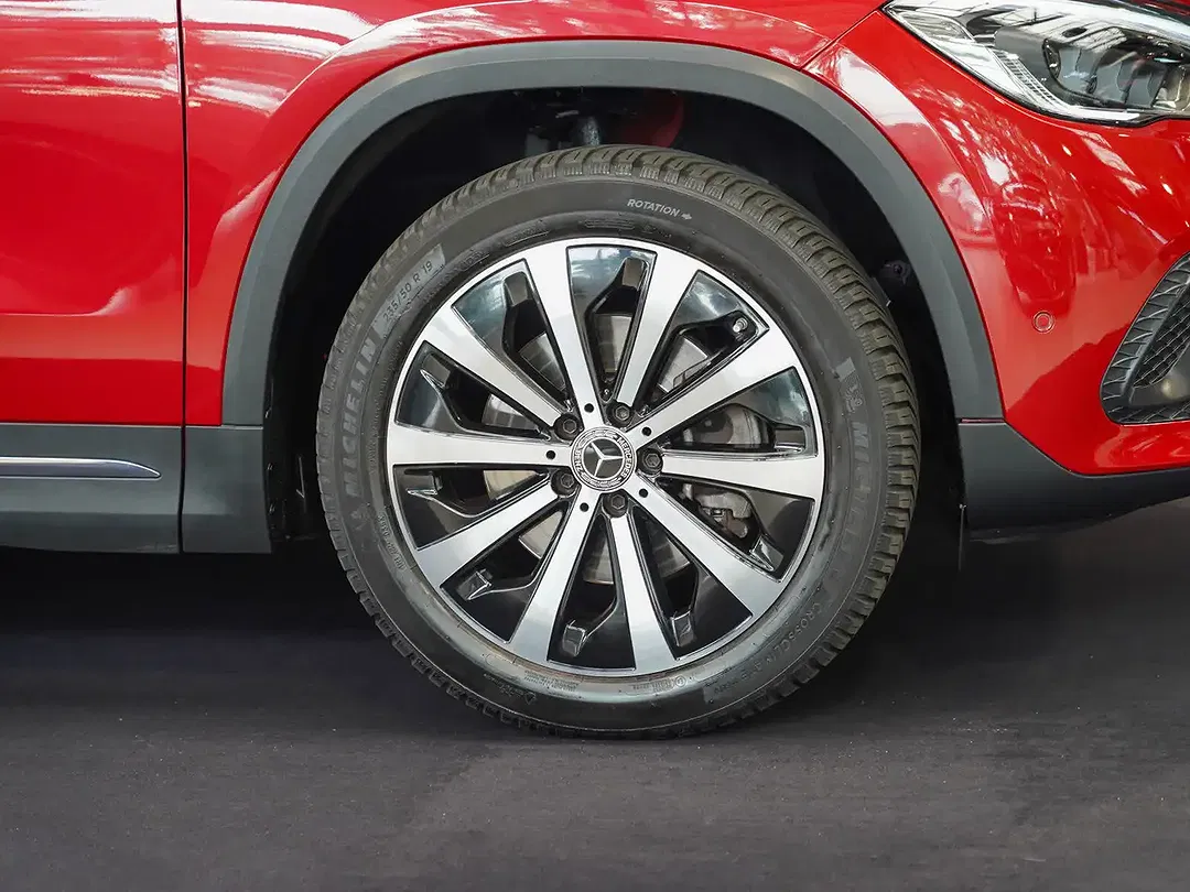 Mercedes-Benz GLA 220 Progressive - Thumbnail 2