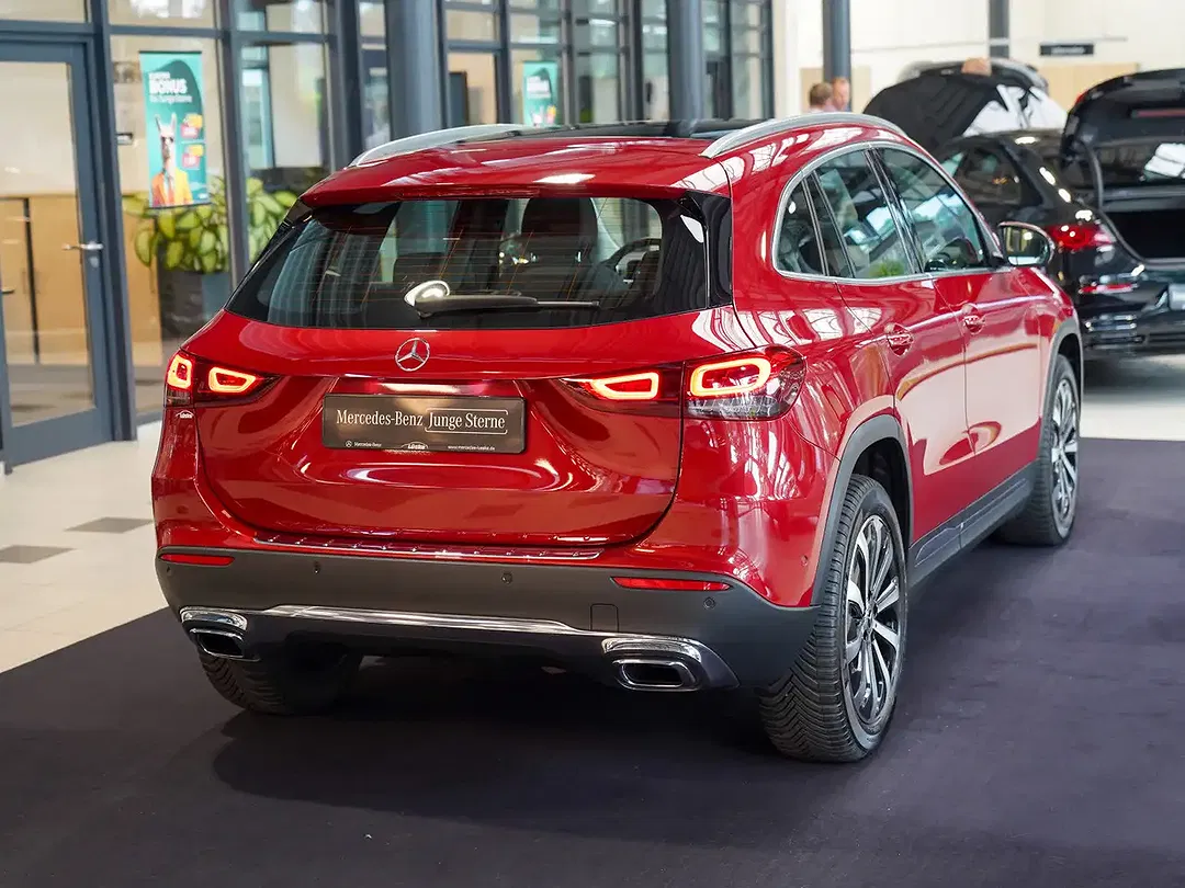 Mercedes-Benz GLA 220 Progressive - Thumbnail 4