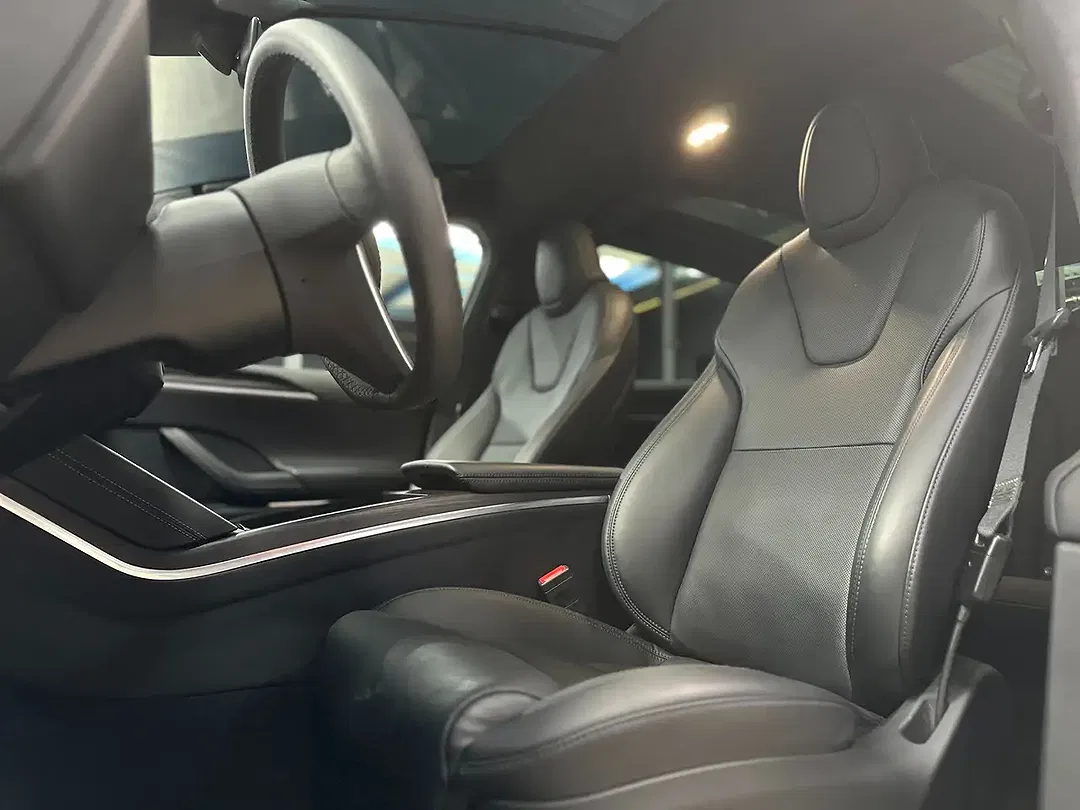 Tesla Model X Premium Long Range - Thumbnail 13