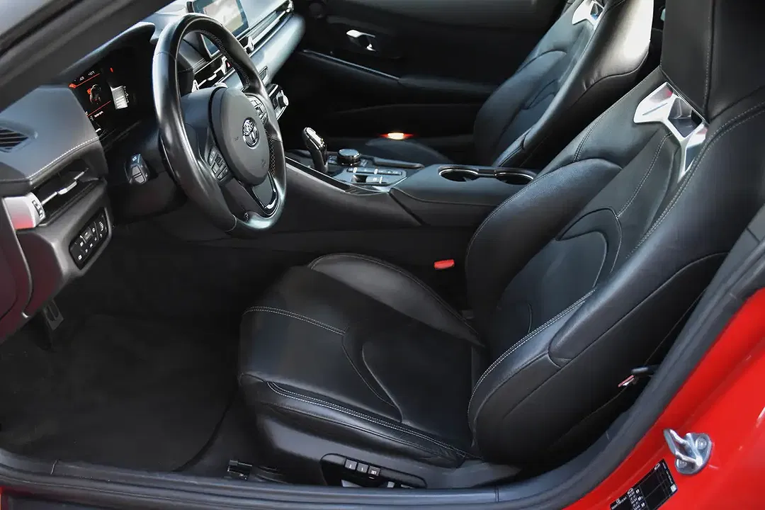 Toyota Supra - Thumbnail 4