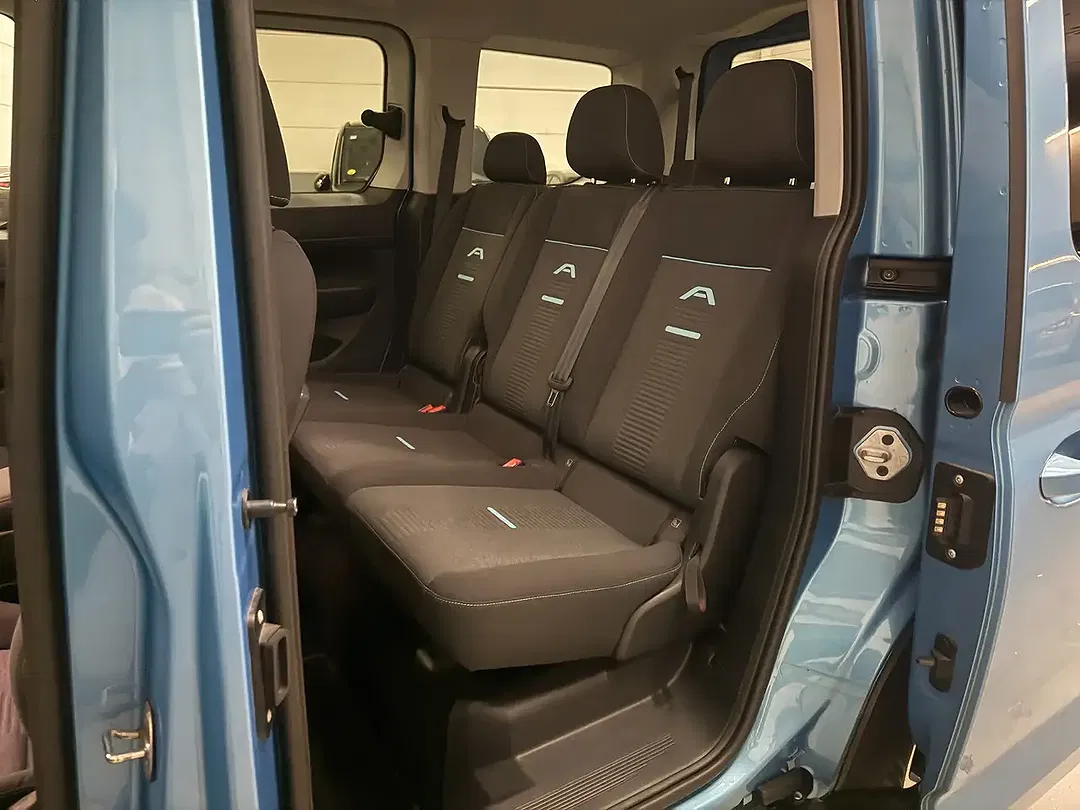 Ford Tourneo Connect 1.5 - Thumbnail 17