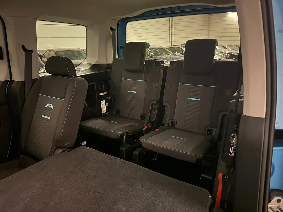 Ford Tourneo Connect 1.5 - Thumbnail 18