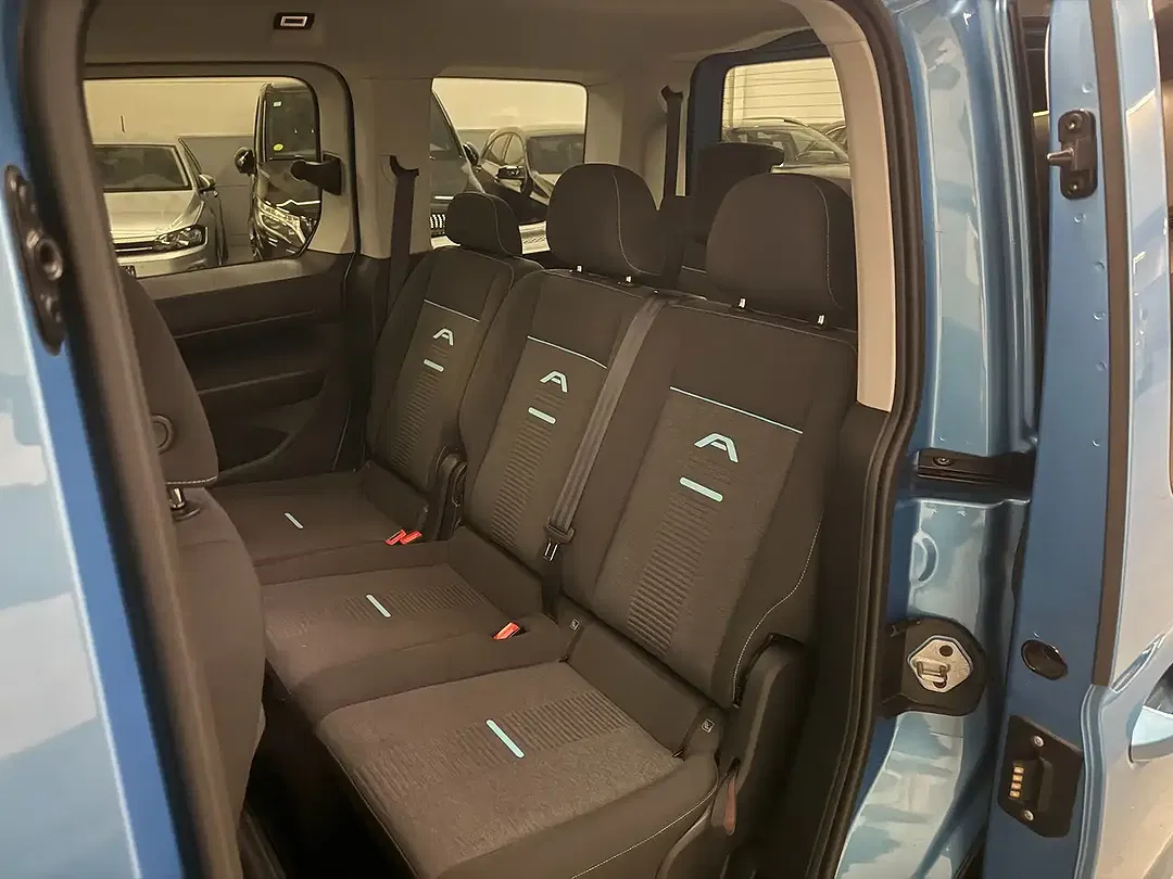Ford Tourneo Connect 1.5 - Thumbnail 19