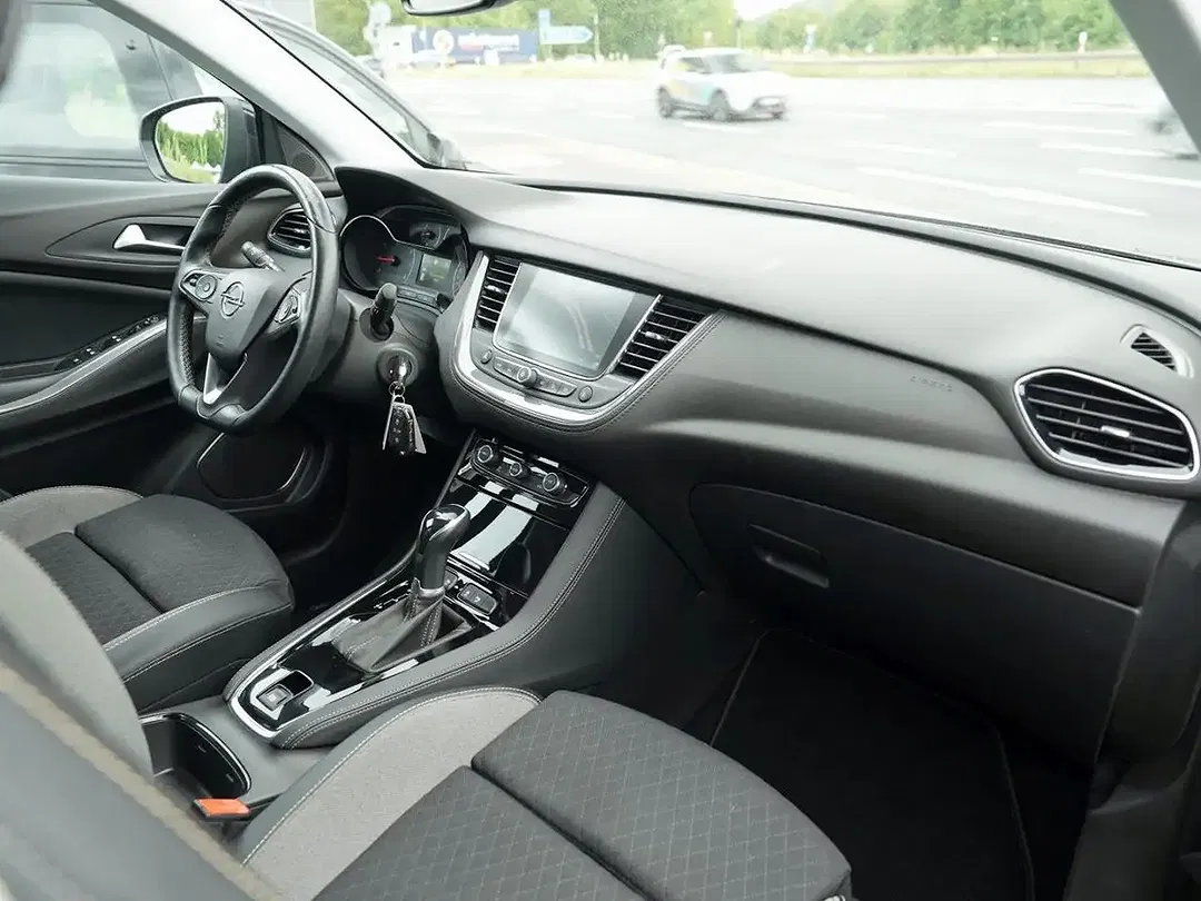 Opel Grandland X 1.2 Turbo - foto 15