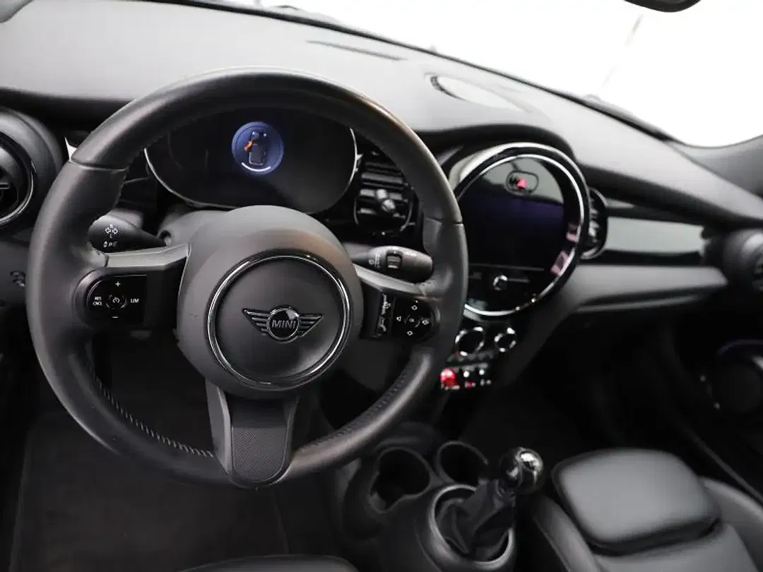 MINI One Cabrio Facelift - Thumbnail 9